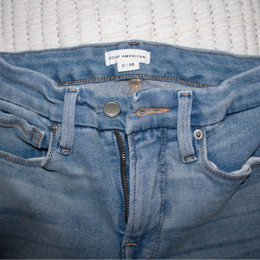 Good American --GOOD LEGS SKINNY JEANS